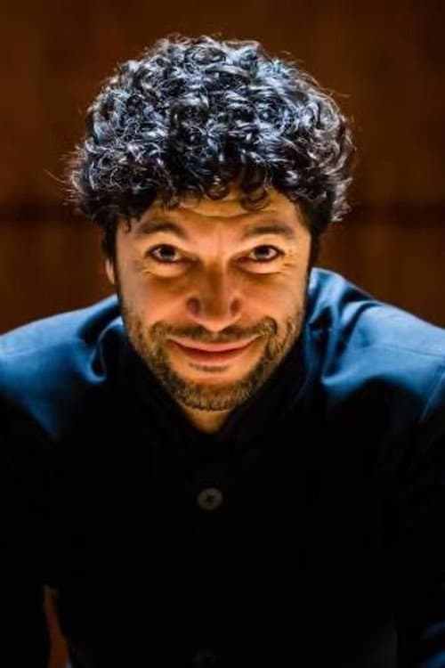 Iván Palomares