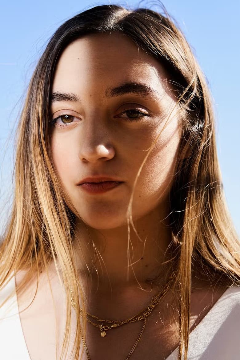 Luàna Bajrami