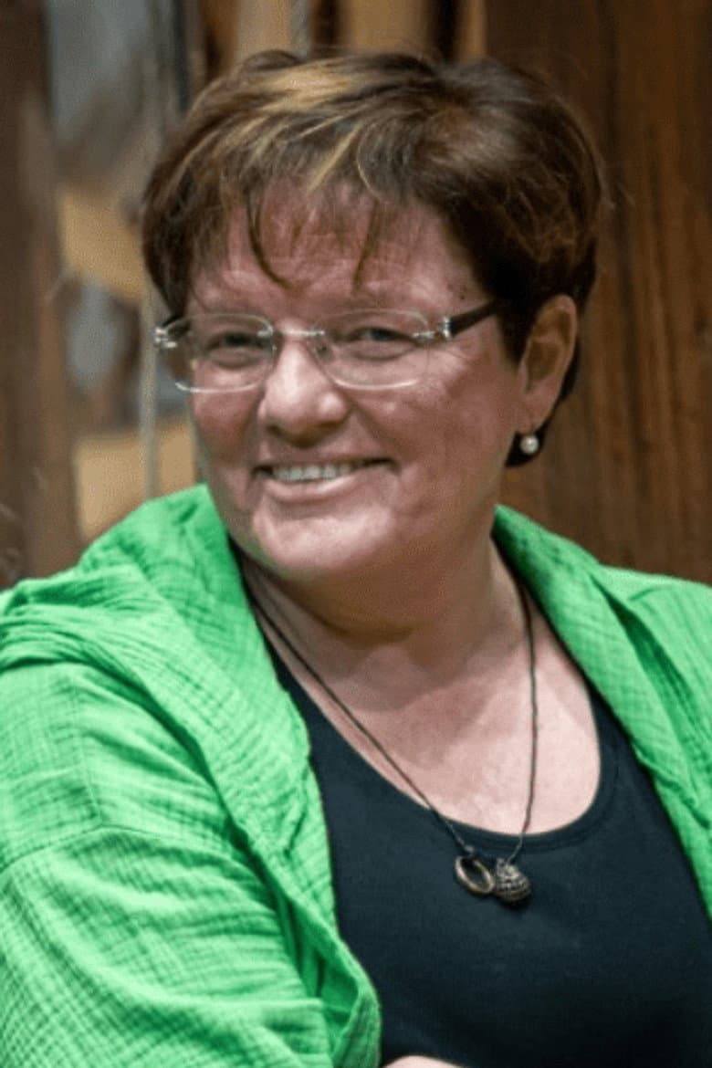 Éva Szendrényi