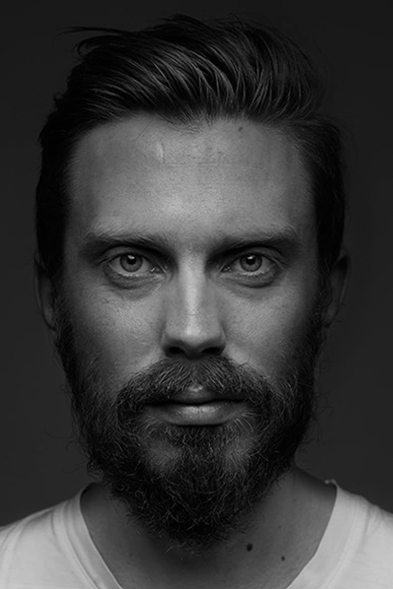 Kristoffer Lo