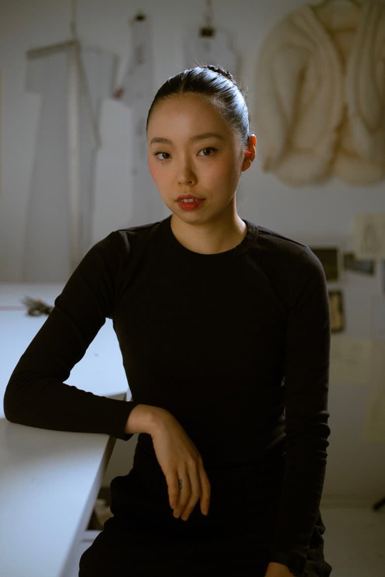 Stephanie J Kim