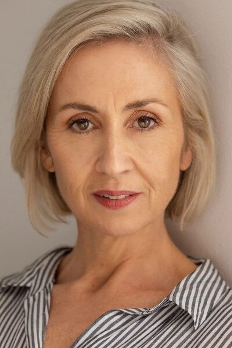 Renee Lyons