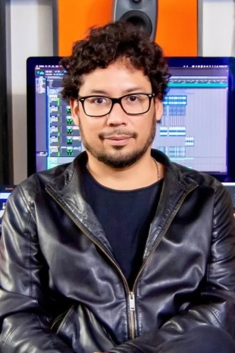 Carlos Flores Salvatierra