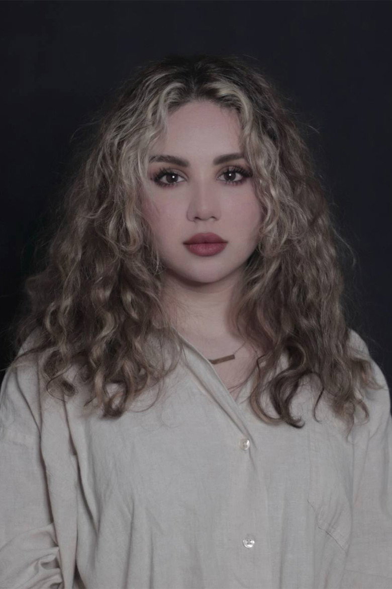 Mona Seymari
