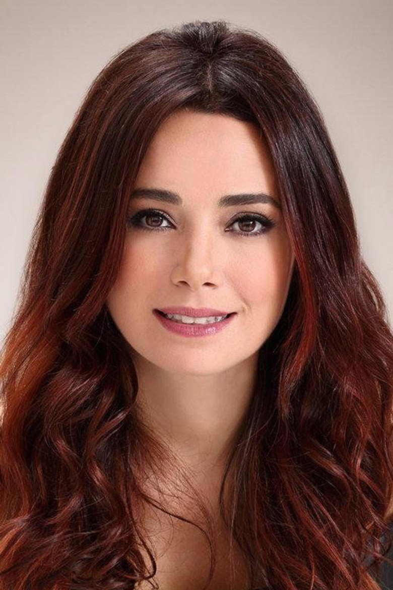 Özgü Namal